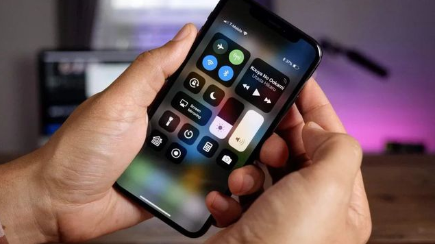 岗巴苹果手机维修分享iPhone 12信号差怎么办 